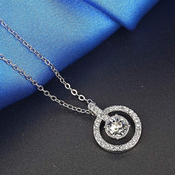 Necklace - Picture 2 of 4